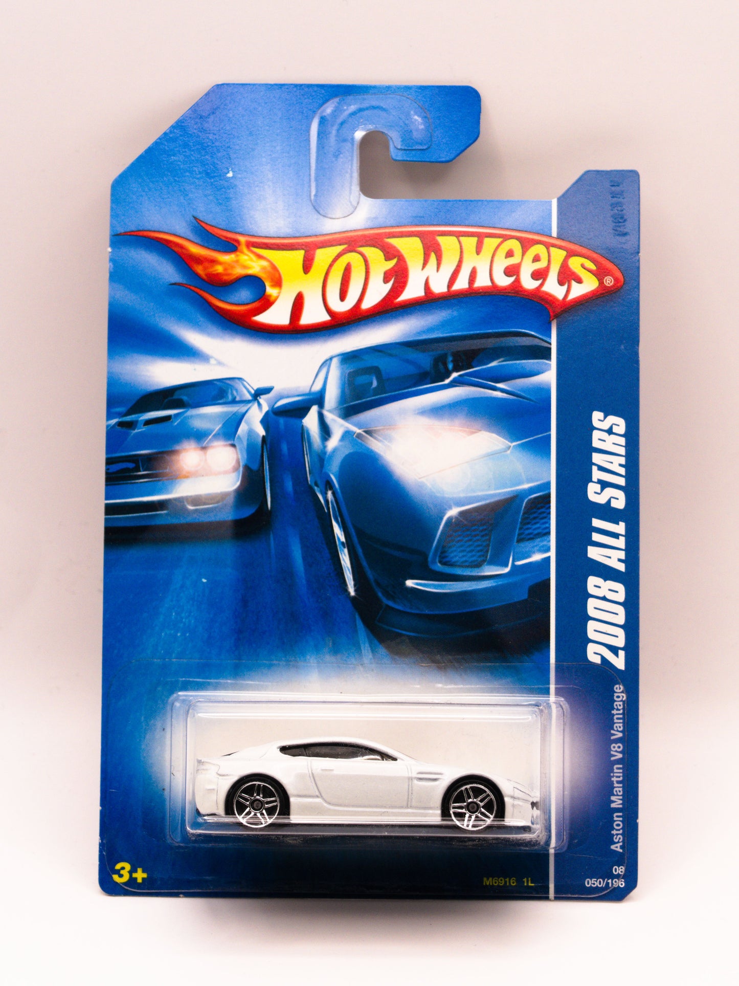 Aston Martin V8 Vantage White