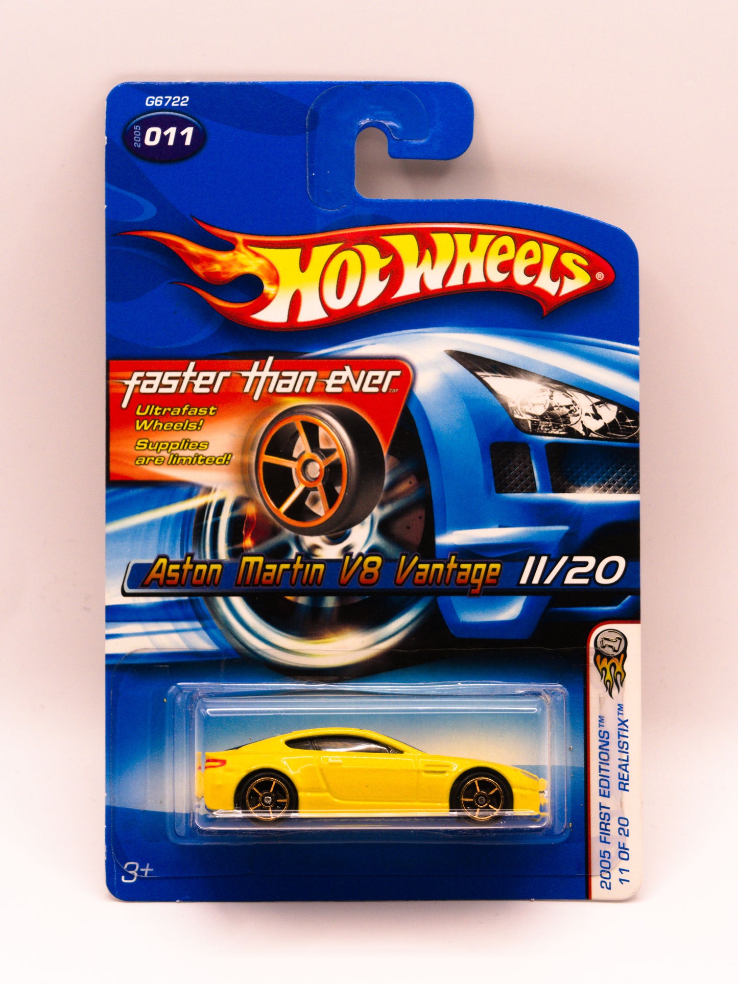 Aston Martin V8 Vantage Yellow Realistix 2 Card Variant