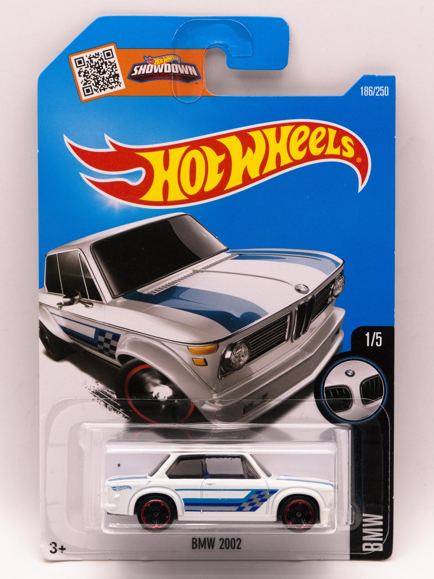 BMW 2002 White *Damaged