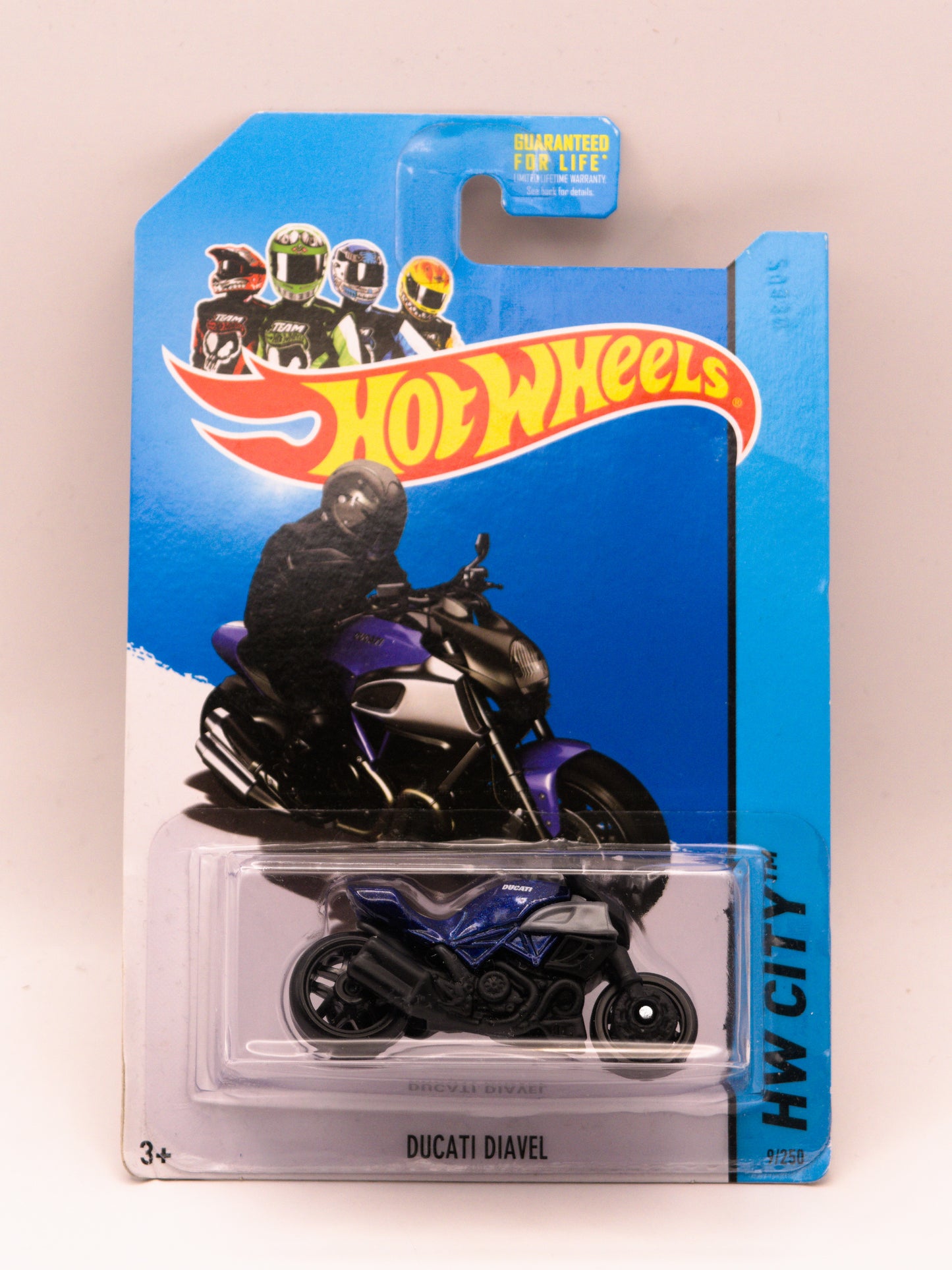 Ducati Diavel Blue