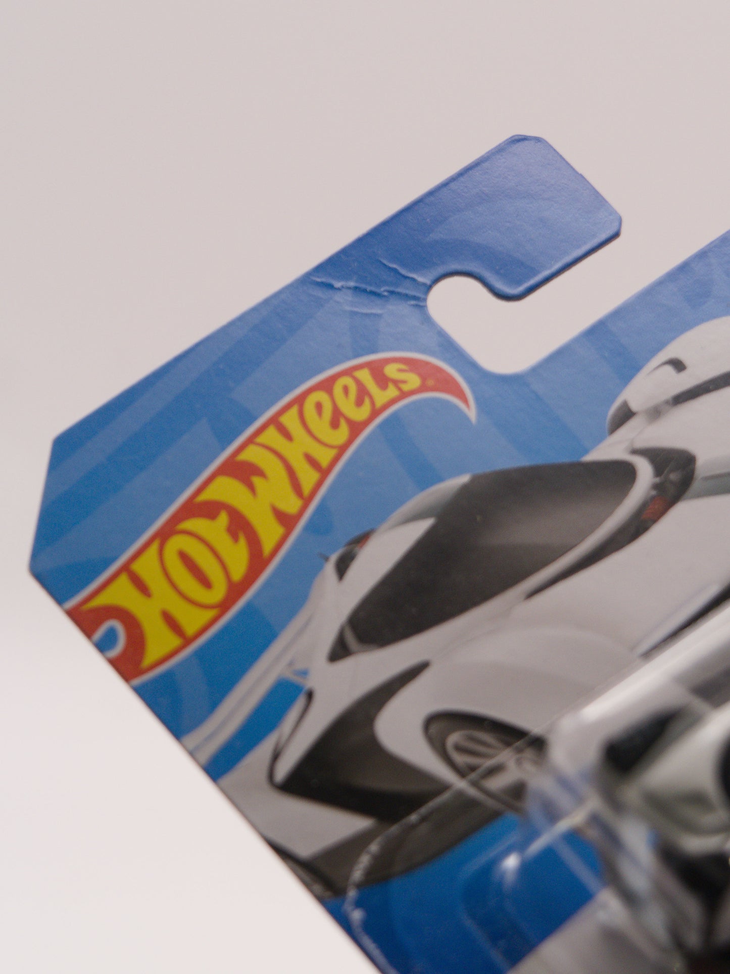 McLaren Solus GT White *Line