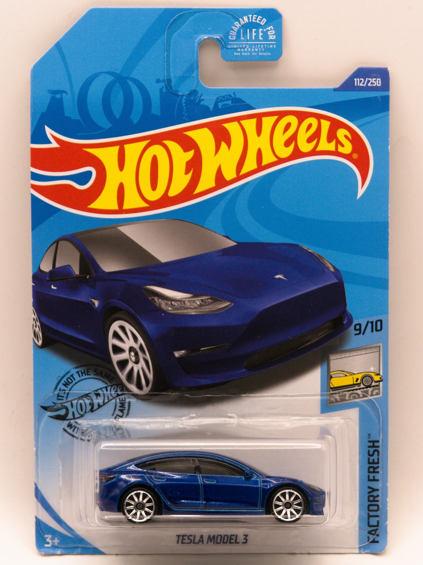 Tesla Model 3 Niebieski