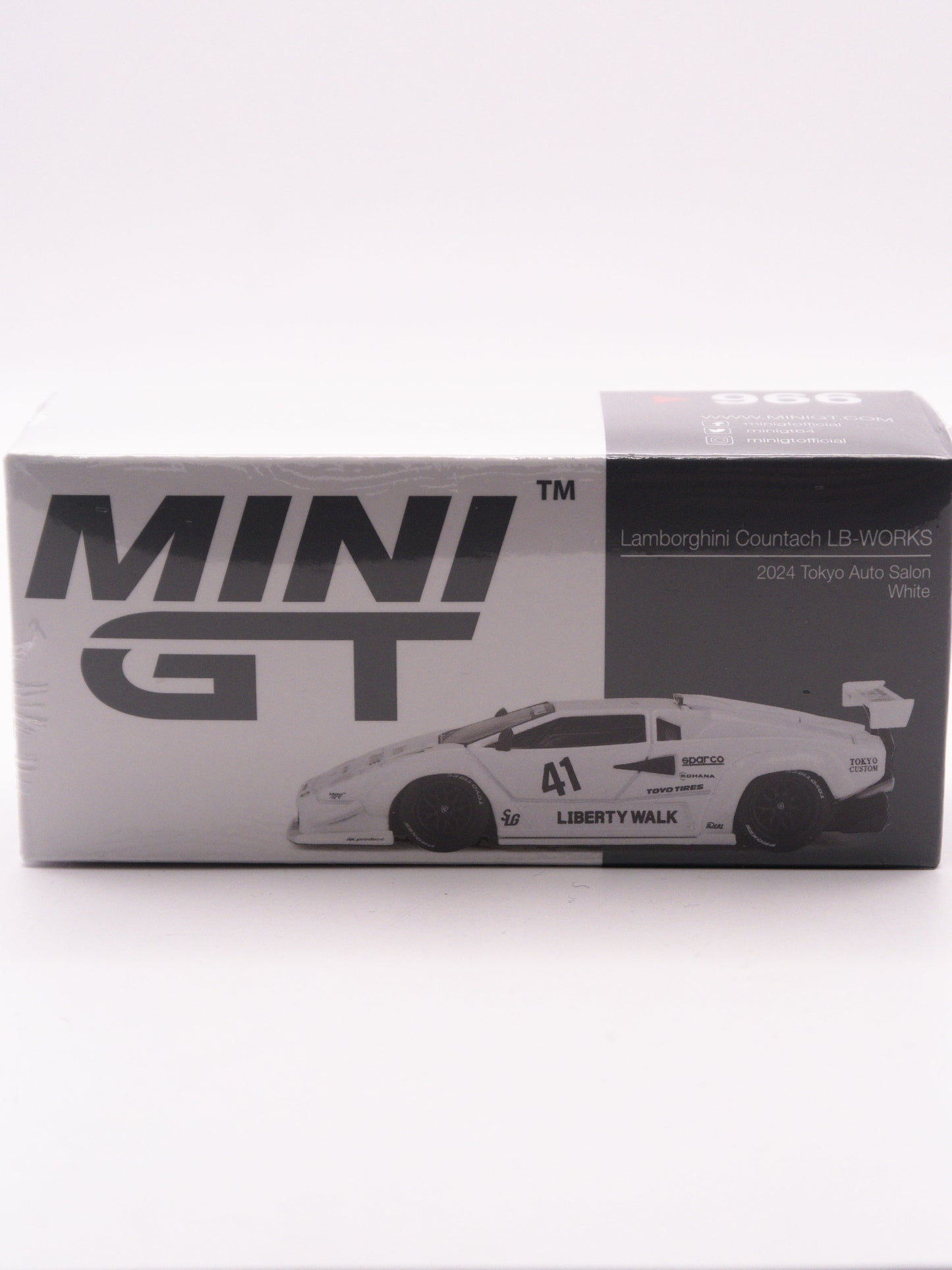 Mini GT #966 Lamborghini Countach LB-WORKS White