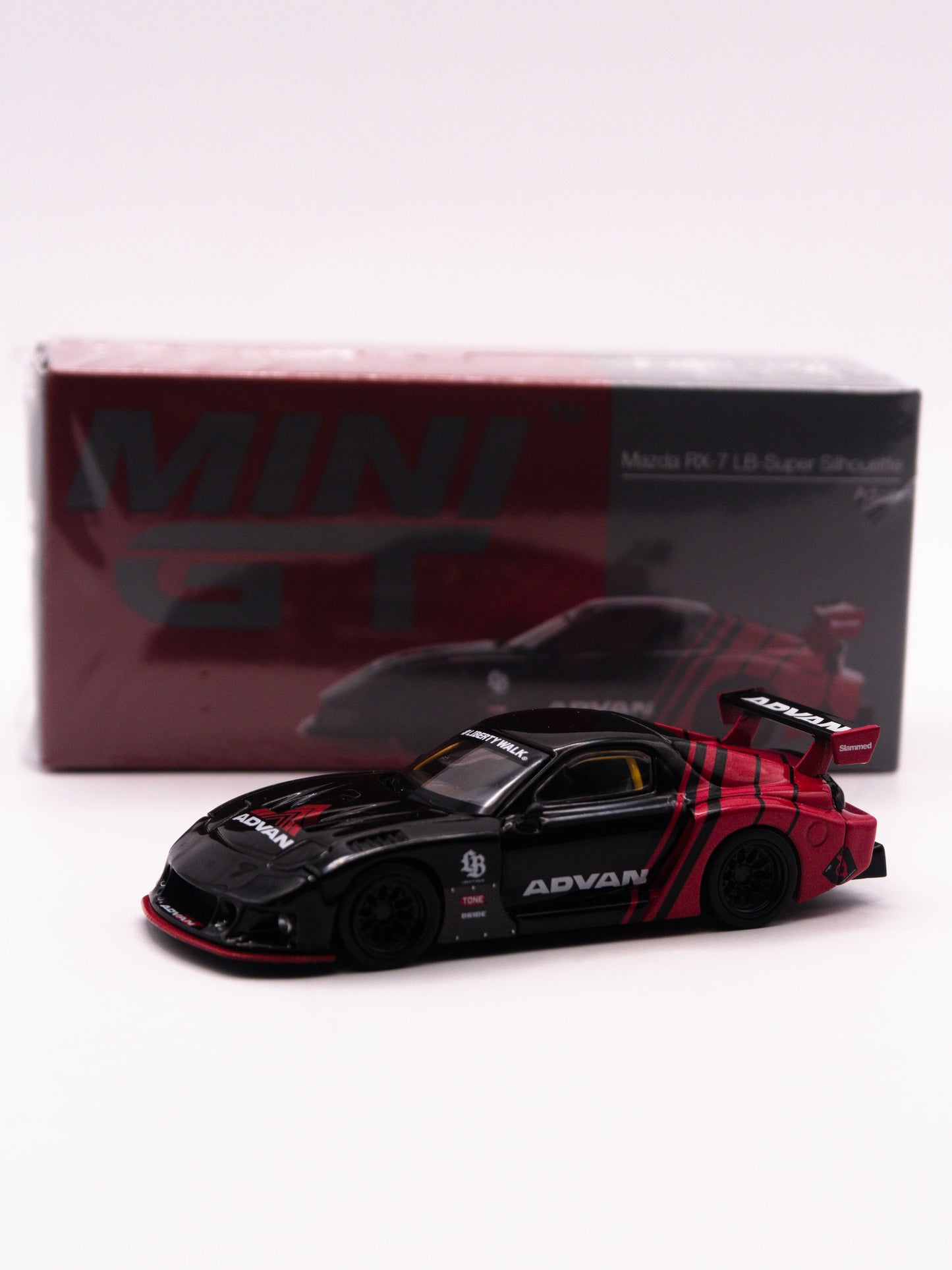 Mini GT #983 Mazda RX-7 LB Super Silhouette Advan BOX