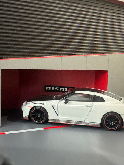 Mini GT #AC34 Diorama Nismo - Parking 40TH Anniversary Nismo Operation