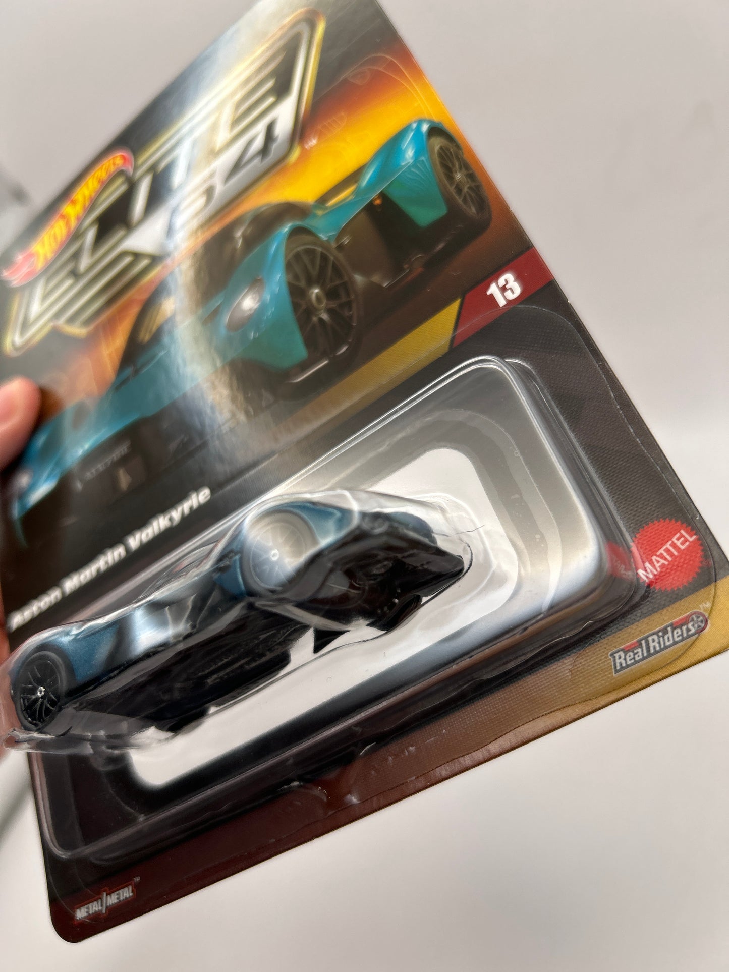 Elite 64 Aston Martin Valkyrie Blue *Blister