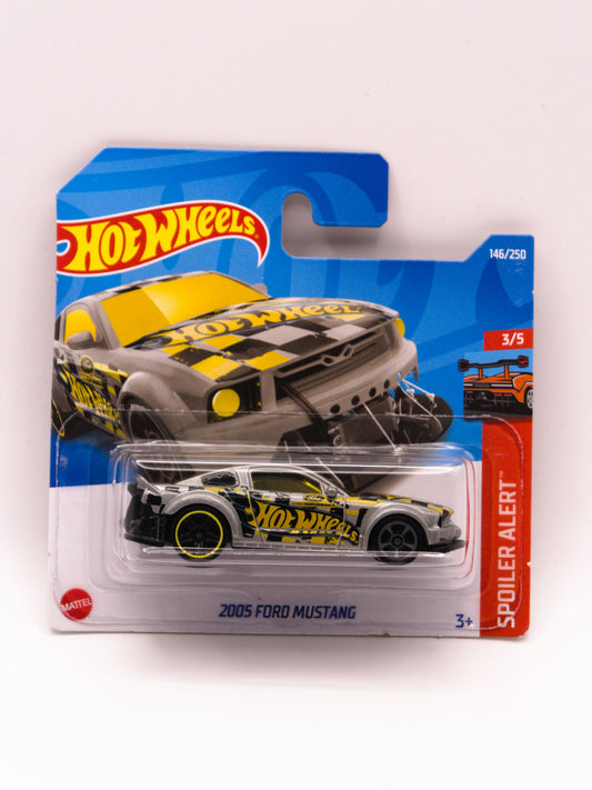 2005 Ford Mustang Gray