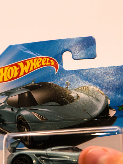 2020 Koenigsegg Jesko Blue *Card