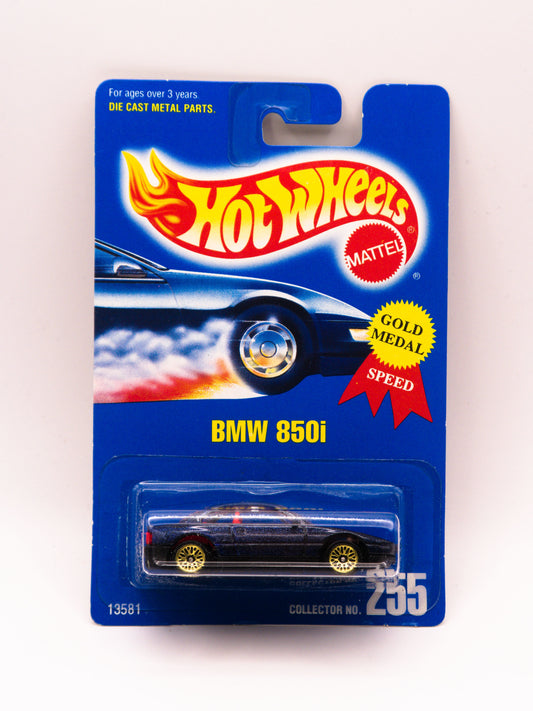 BMW 850i Navy Blue Wheel Variant LW Gold