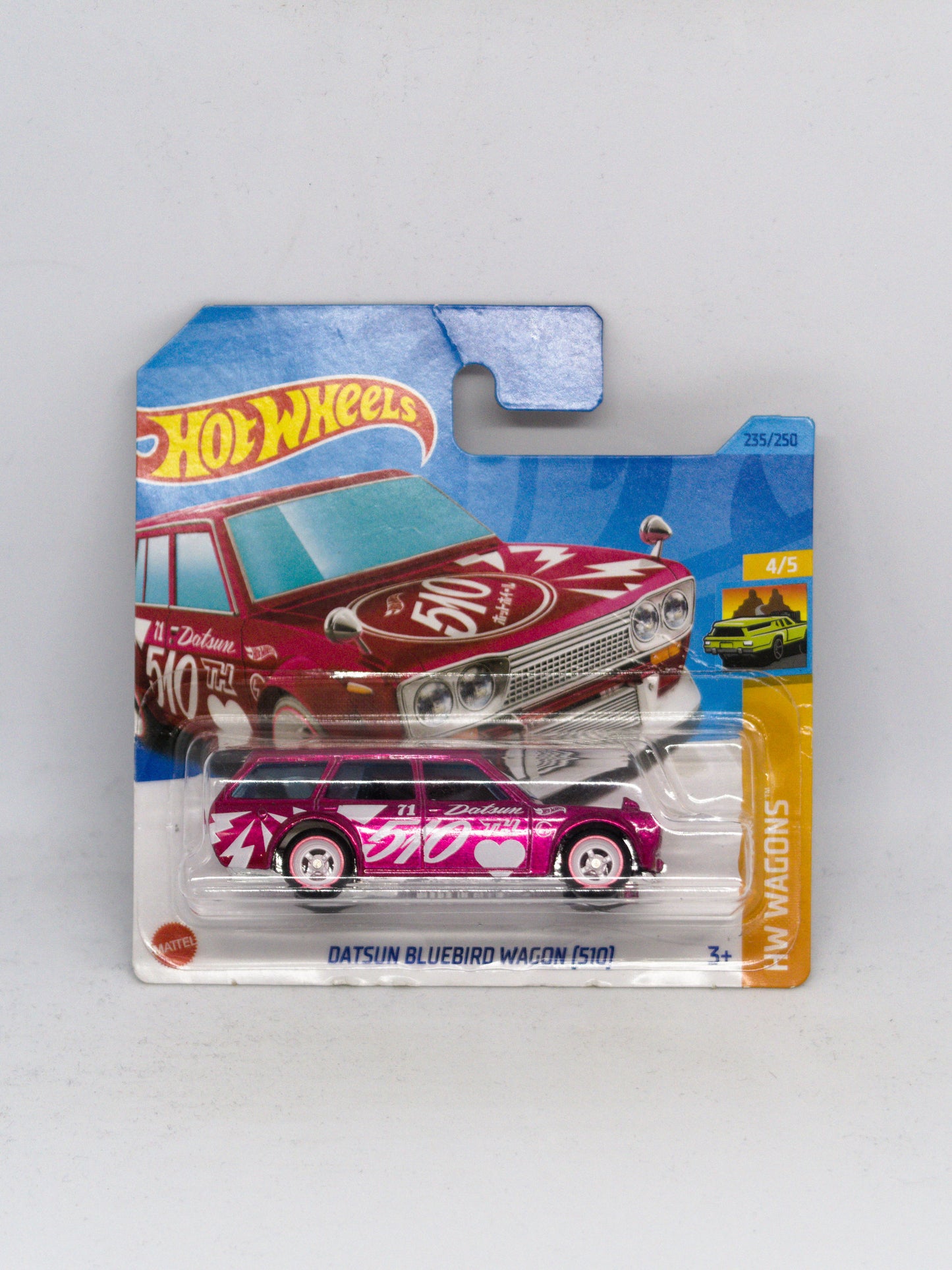 Super Treasure Hunt Datsun Bluebird Wagon (510) - SHORT CARD *Damaged hook