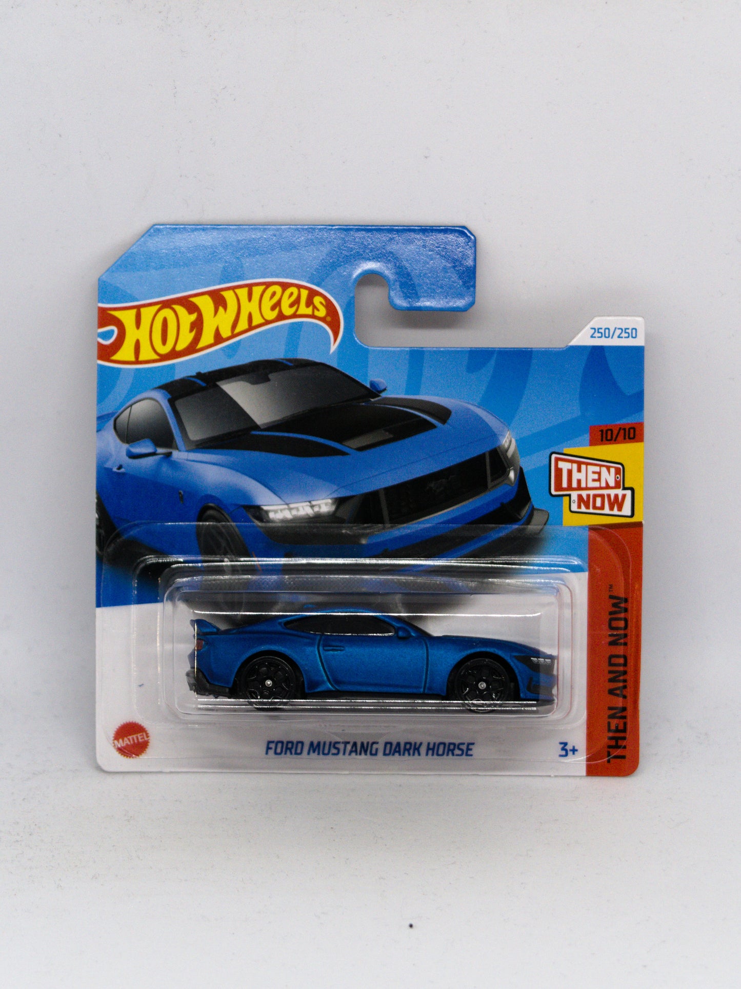 Ford Mustang Dark Horse Blue