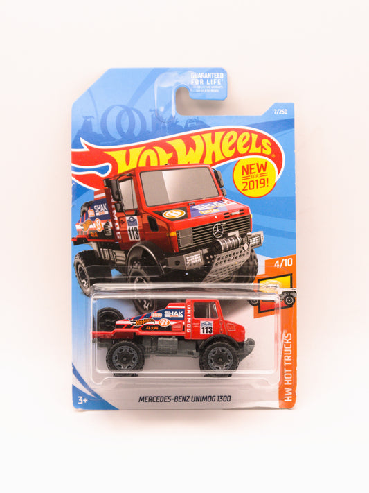 Mercedes-Benz Unimog 1300 Czerwony *Blister
