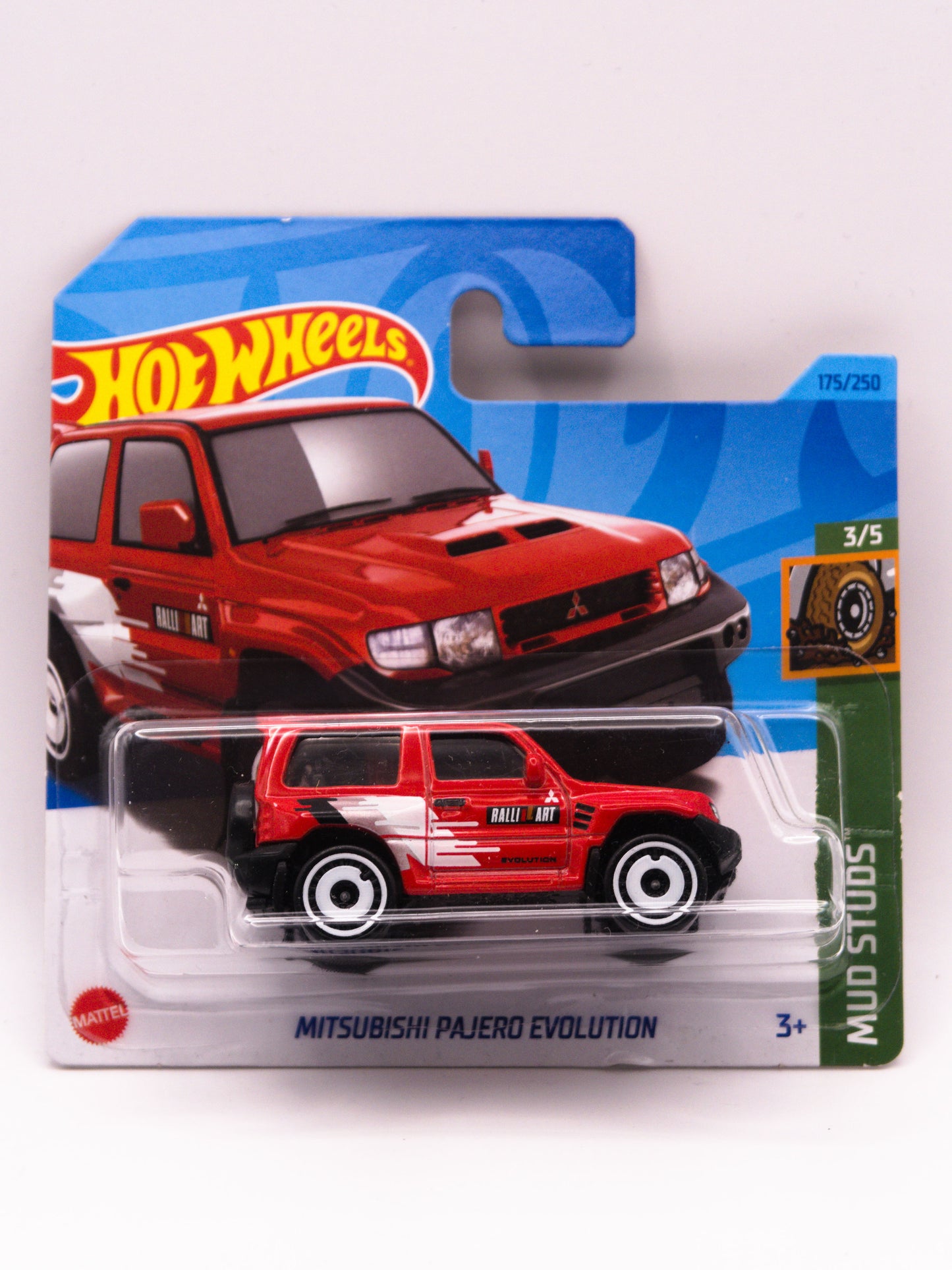 Mitsubishi Pajero Evolution Red