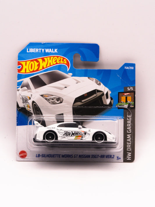 LB-Silhouette Works GT Nissan R35 White *Damaged Card