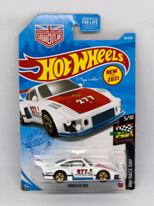 Porsche 935 White Long Card *Damaged