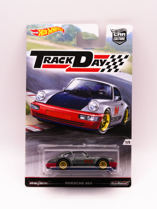 Porsche 964 Track Day Gray
