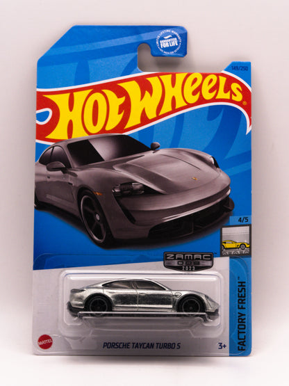 Porsche Taycan Turbo S Zamac *Hook