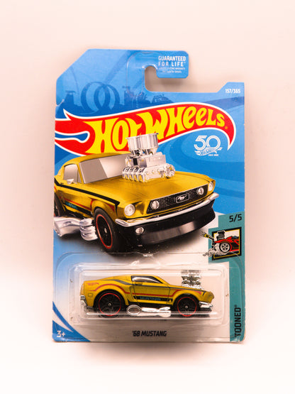 '68 Mustang Gold Tooned *Card