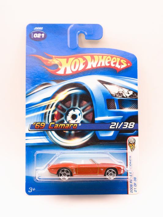 '69 Camaro Convertible Czerwony *Czarny Spód