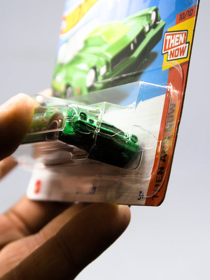 Super Treasure Hunt '81 Camaro Green - SHORT CARD *Damaged