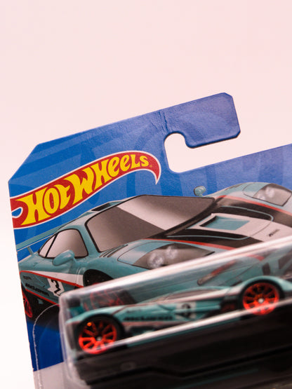 McLaren F1 GTR Blue *Damaged Card