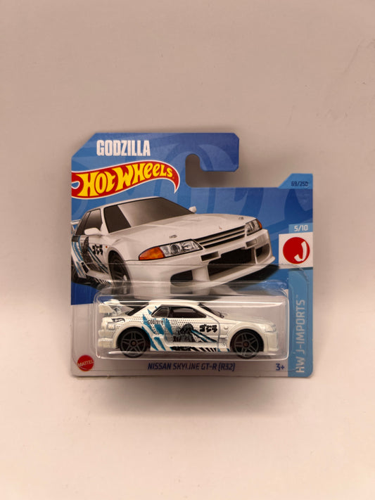 Nissan Skyline GT-R (R32) Godzilla White