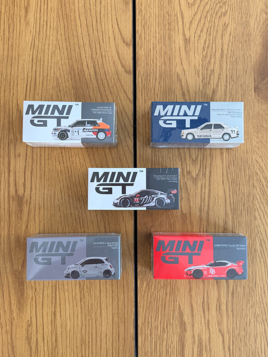 STARTER PACK 5/10 - Mini GT Skeleton + 4 Mini GT