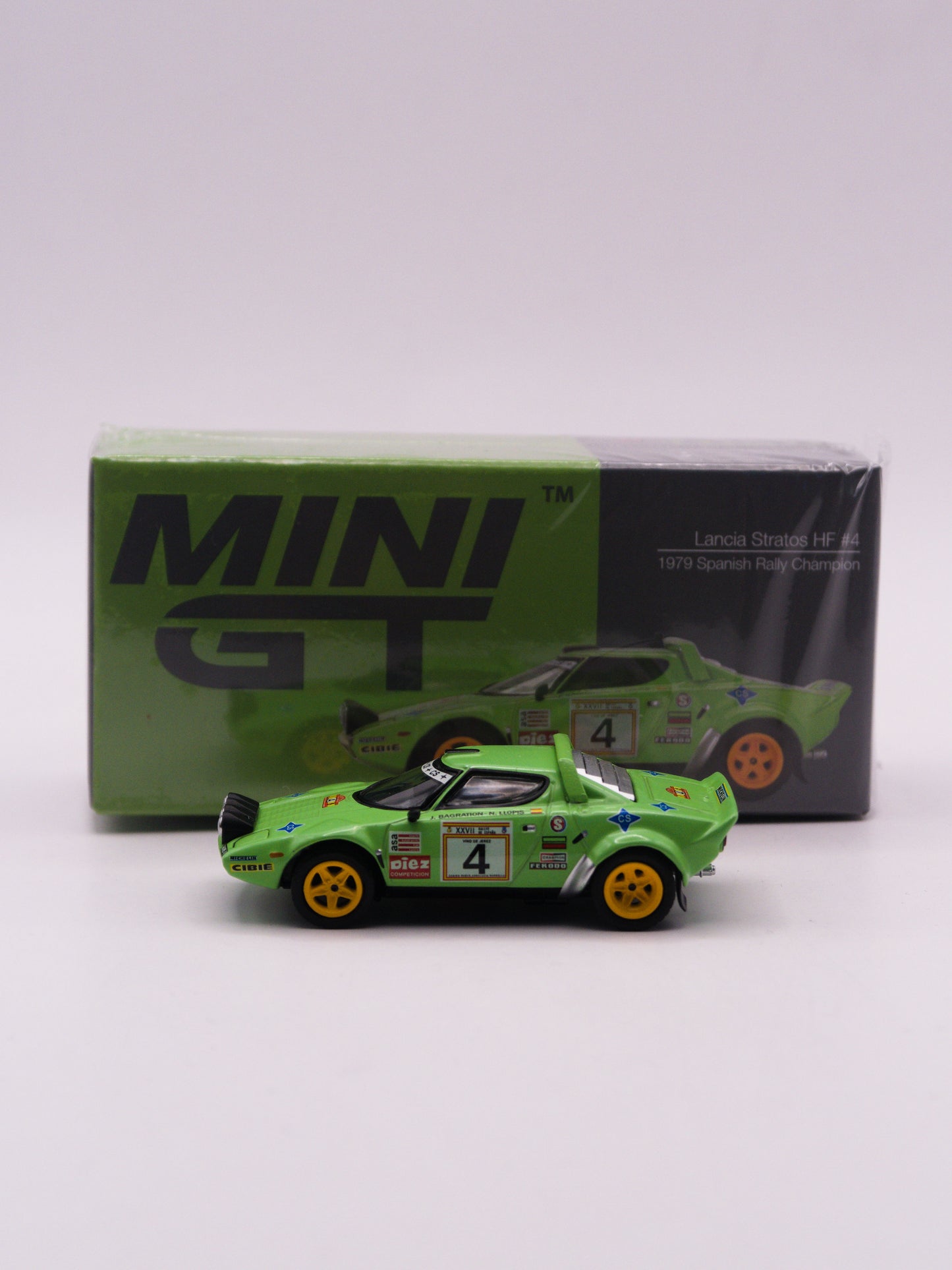 Mini GT #1050 Lancia Stratos HF #4 Spanish Rally Champion ZIelony