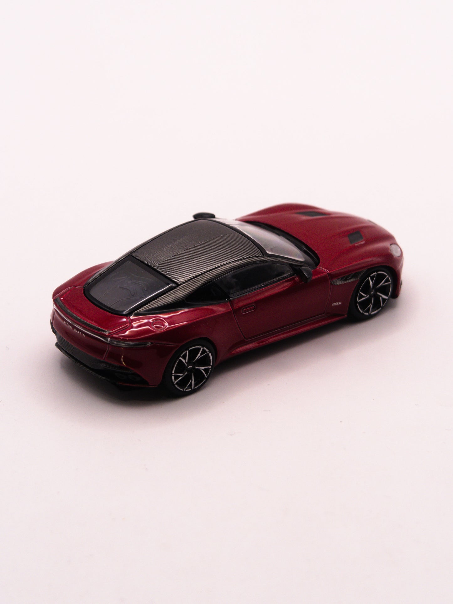 Mini GT #1065 Aston Martin DBS Hyper Red Red