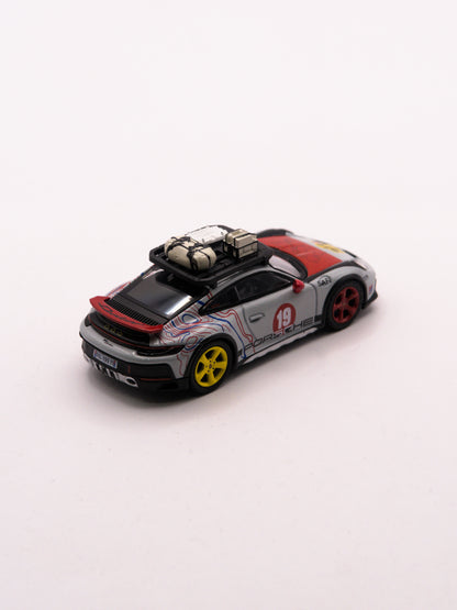 Mini GT #1068 Porsche 911 Dakar Uncle Rally Szary *Pudełko