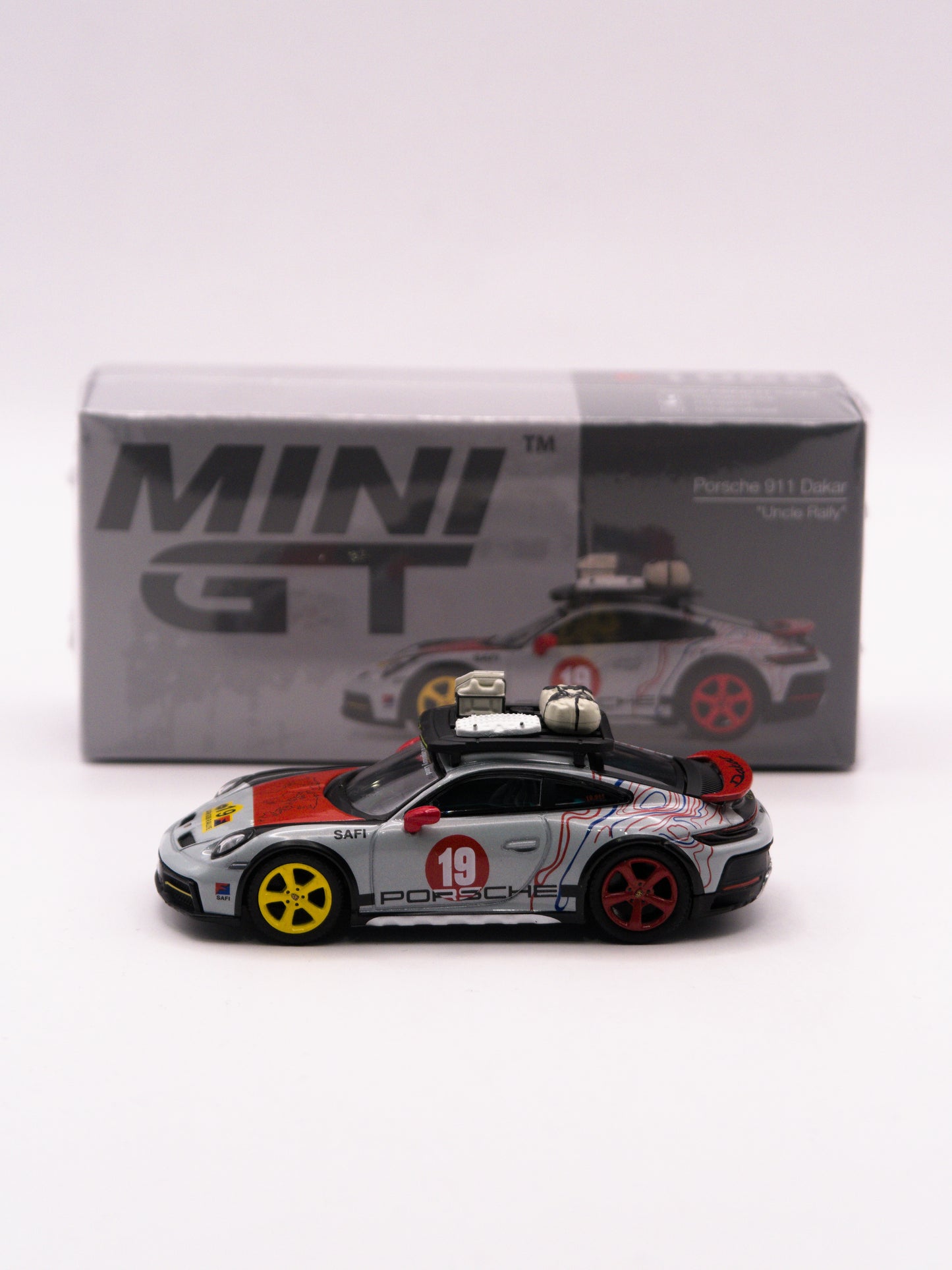 Mini GT #1068 Porsche 911 Dakar Uncle Rally Szary *Pudełko