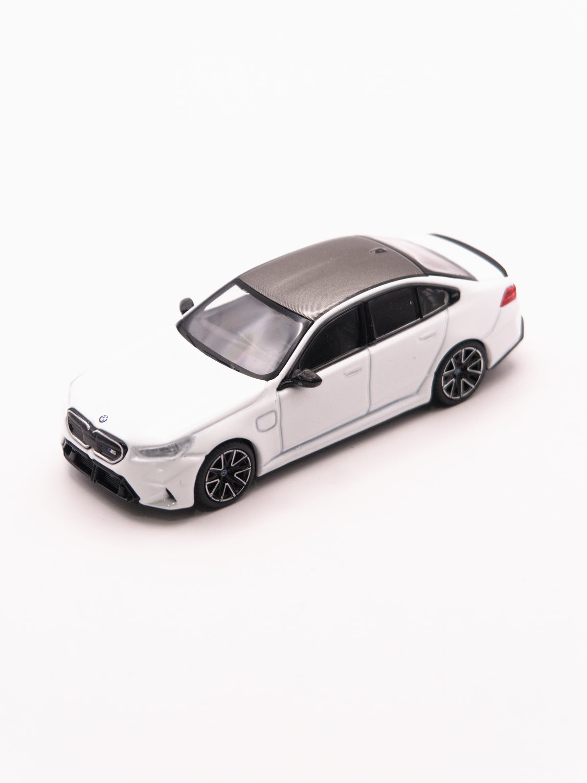 Mini GT #1092 BMW M5 Biały *BLISTER