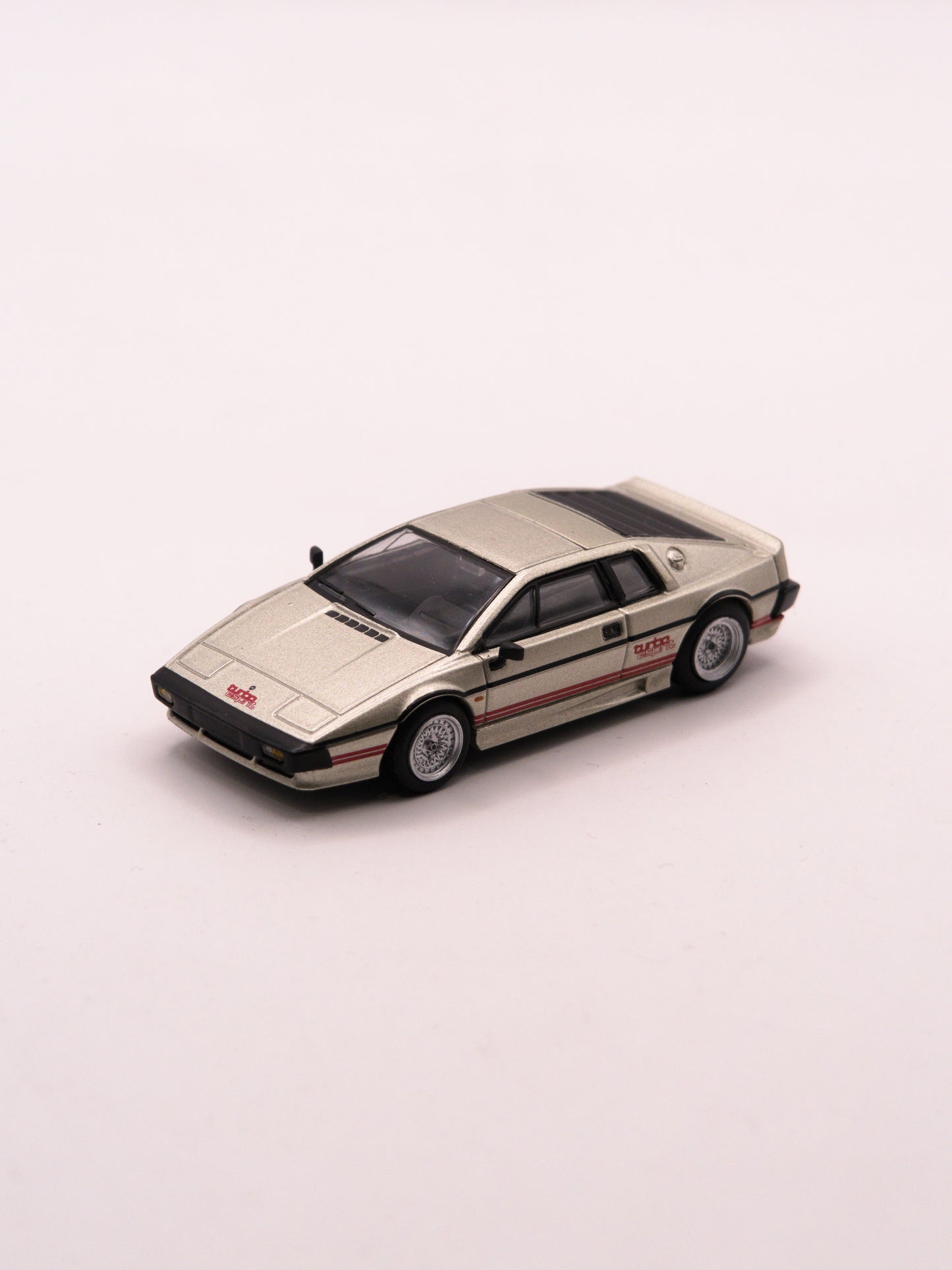 Mini GT #1109 Lotus Esprit Turbo Silver *BLISTER