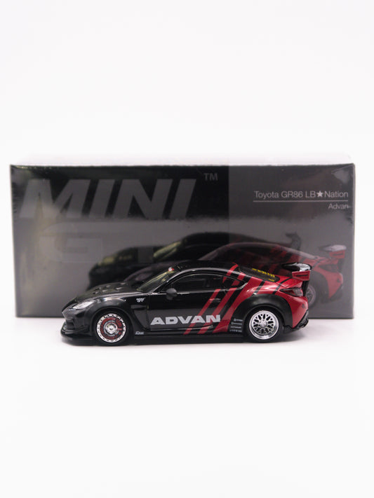 Mini GT #1173 Toyota GR86 LB Nation Advan *Pudełko
