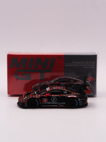 Mini GT #770 Porsche 911 GT3 R 992 PFAFF Sebring Winner Czerwony