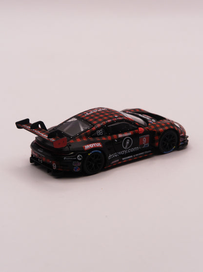Mini GT #770 Porsche 911 GT3 R 992 PFAFF Sebring Winner Czerwony