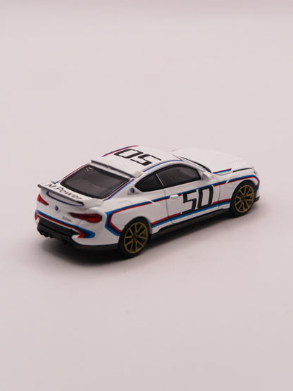 Mini GT #863 BMW M4 CSL 3.0 Biały