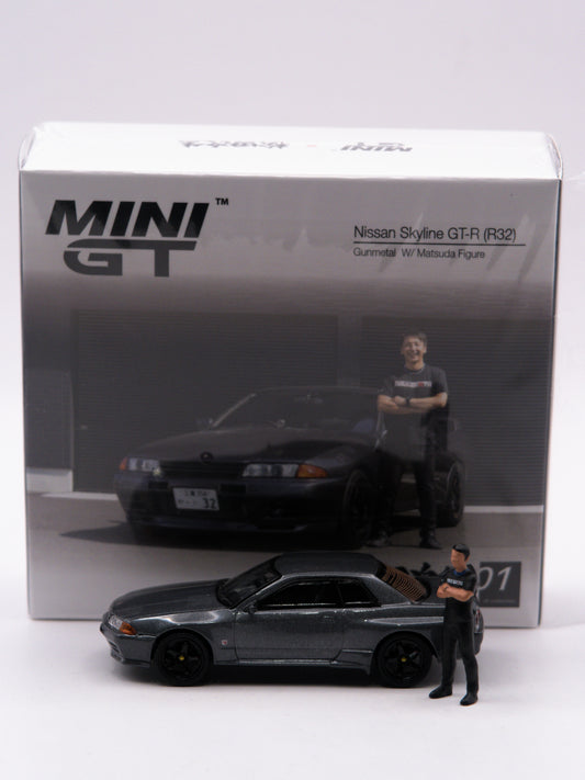 Mini GT #869 Nissan GT-R R32 Gray with Matsuda Figure