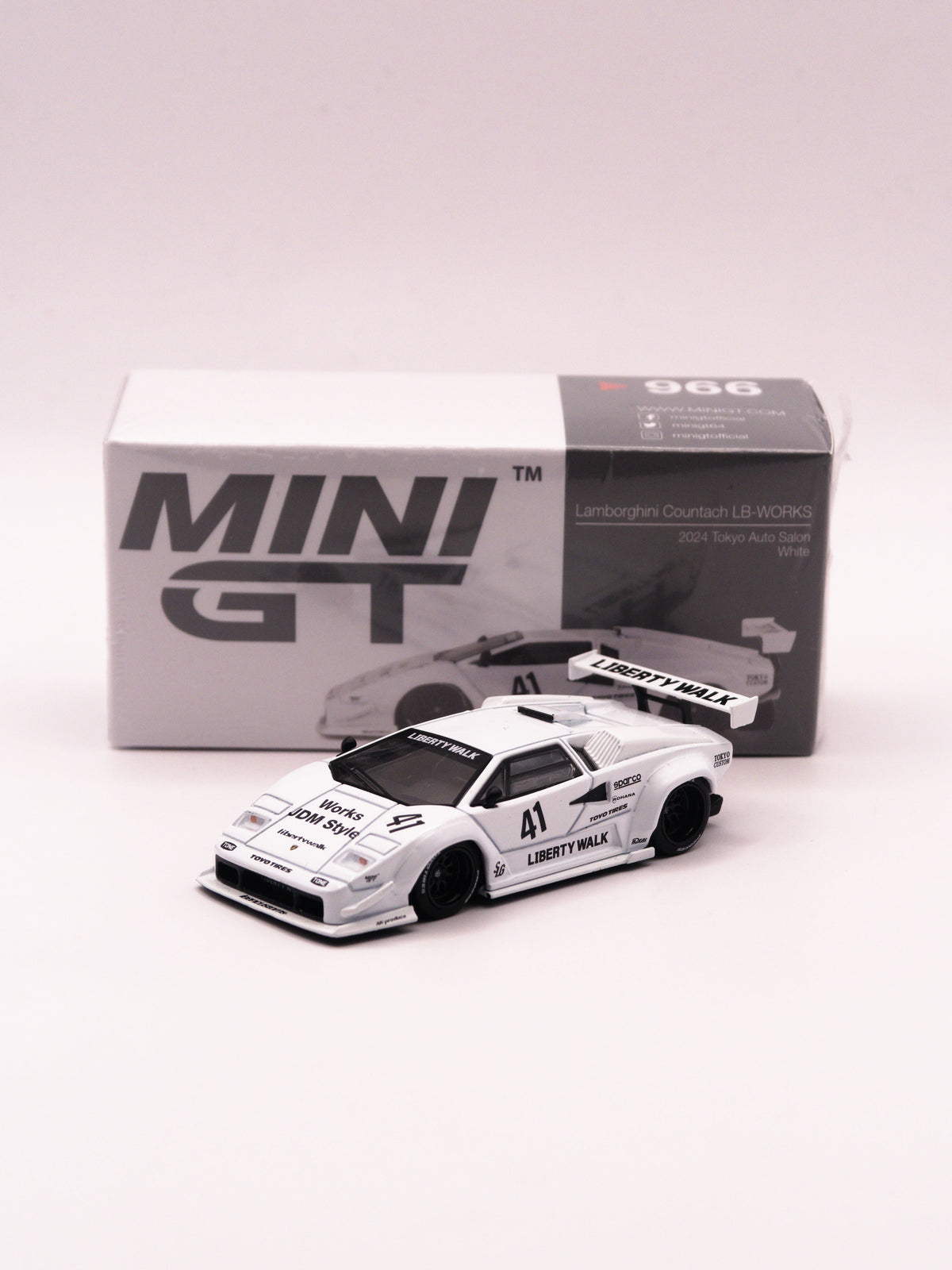 Mini GT